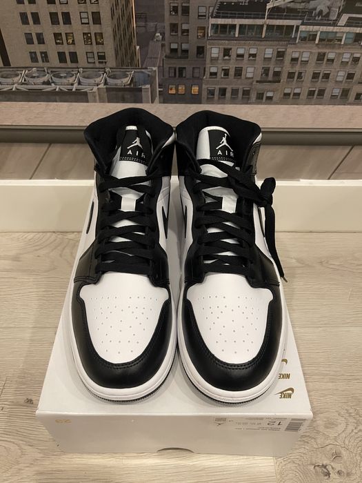 Jordan 1 Mid Panda