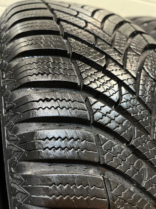 215 65 R 16 M+S Semperit SPEED-GRIP 5 DOT 3423 set 4 anvelope de iarna