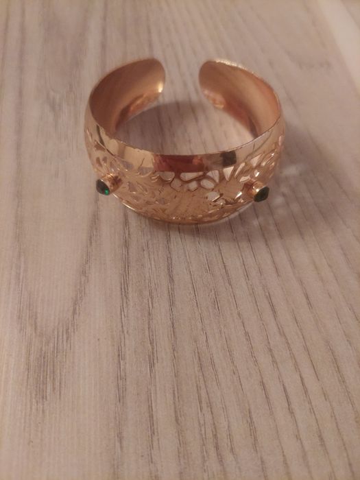 Отдам блездік бижутерия