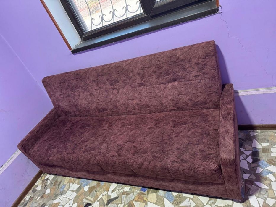 Продаются 2 дивана -30000тг за оба