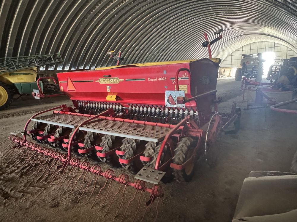 semanatoare paioase vaderstad rapid 400
