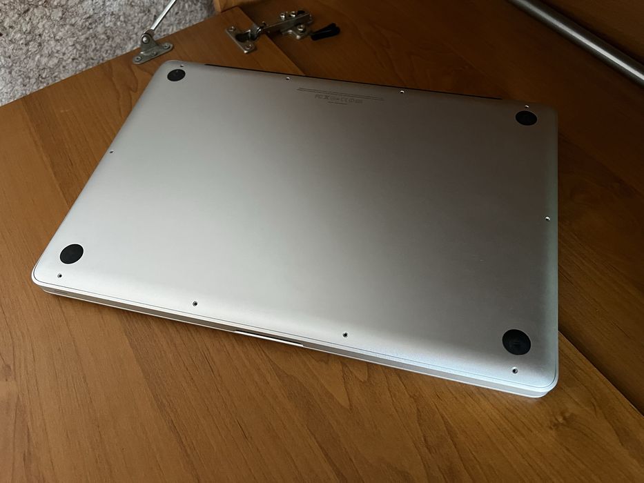 Macbook Pro 15 - inch Early 2011 - за части