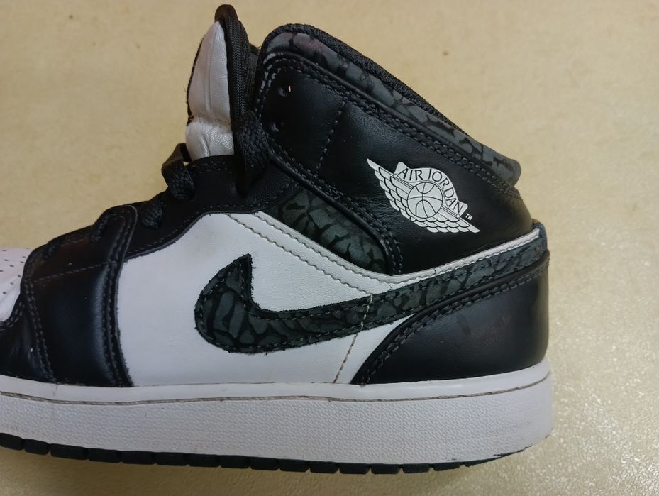 Nike N 39 Air Jordan Mid кожени - 45 лв