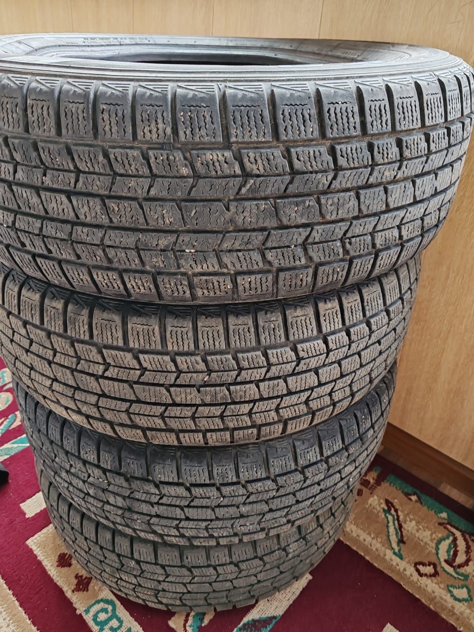 Продам шины dunlop