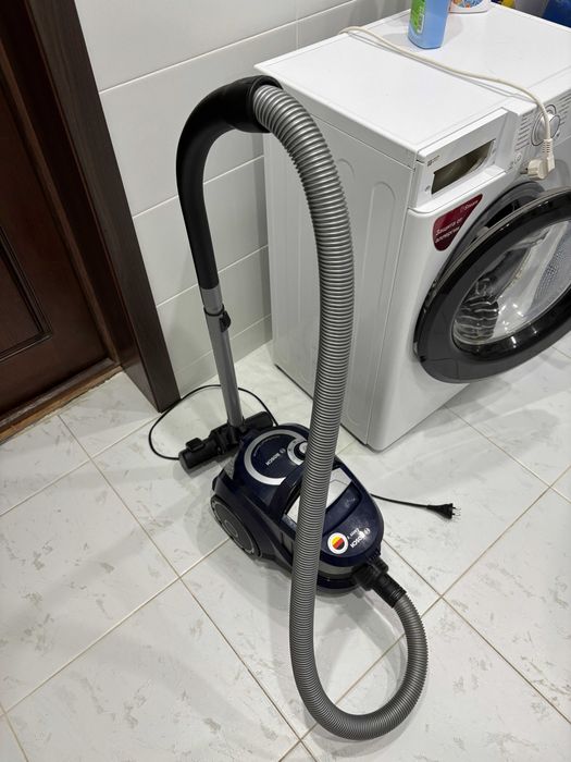 Контейнерный пылесос Easyy Bosch BGC2UK2000