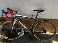 Trek madone 4.5 mavic carbon wheels шосеен велосипед