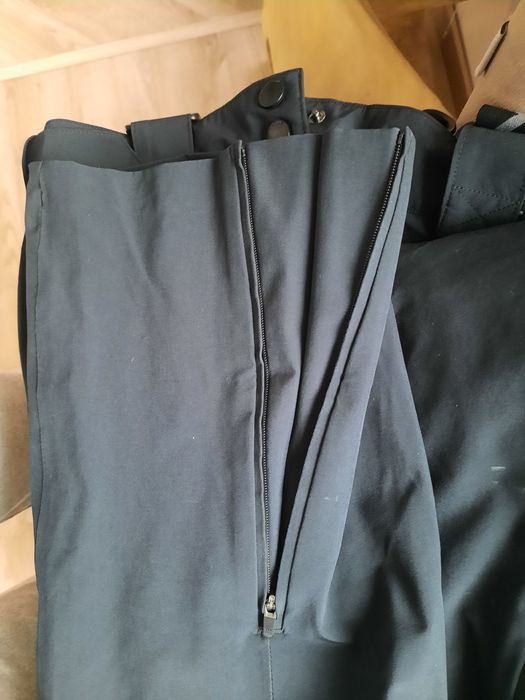 Pantaloni ski dama Northfinder, negri, marimea M, stare impecabila