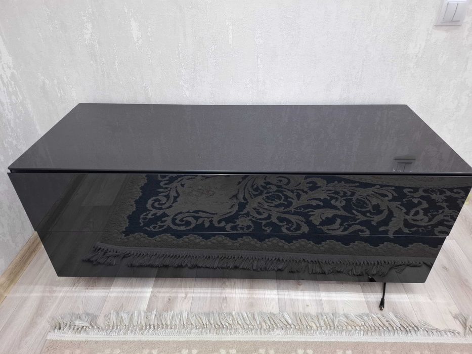 Подставка под телевизор