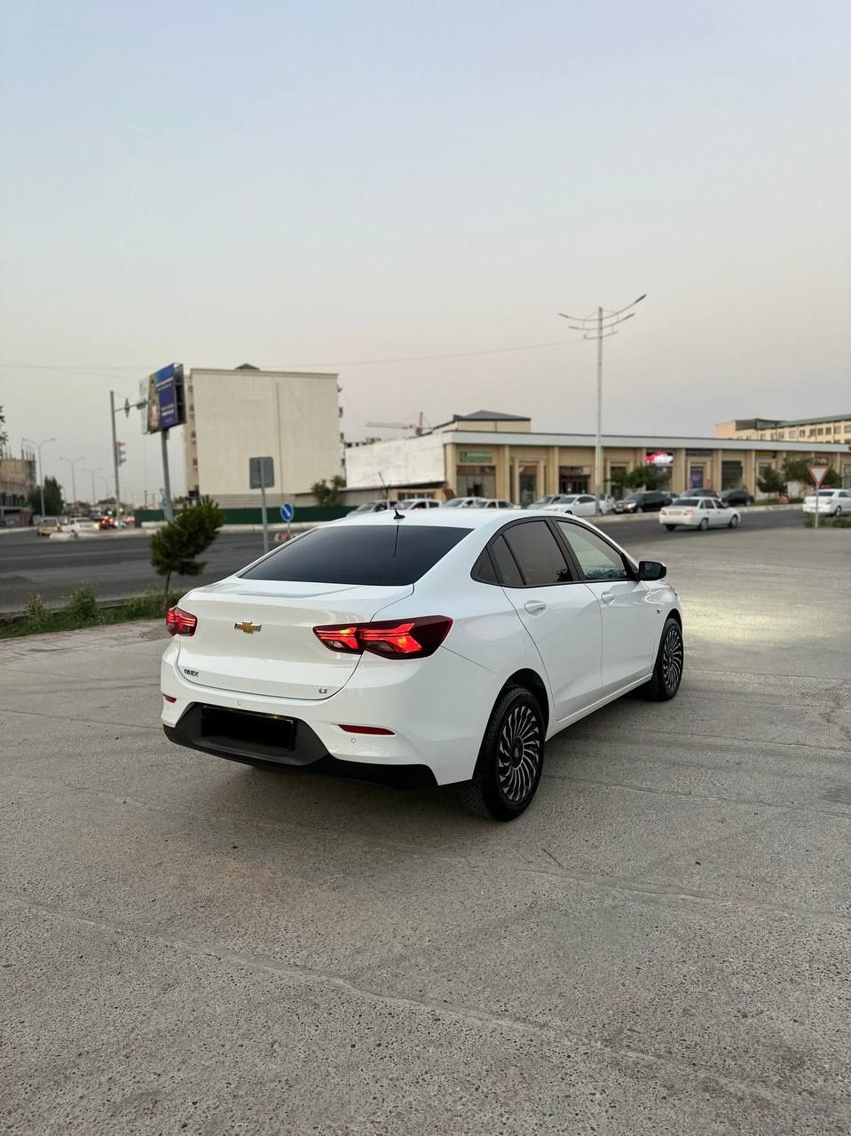 Onix Ls 3 pozitsiya mexanika 2023y