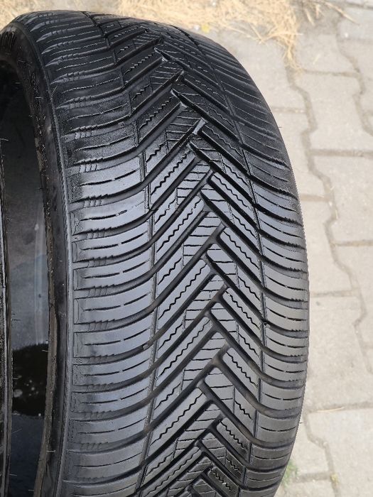 205 40 17 Hankook