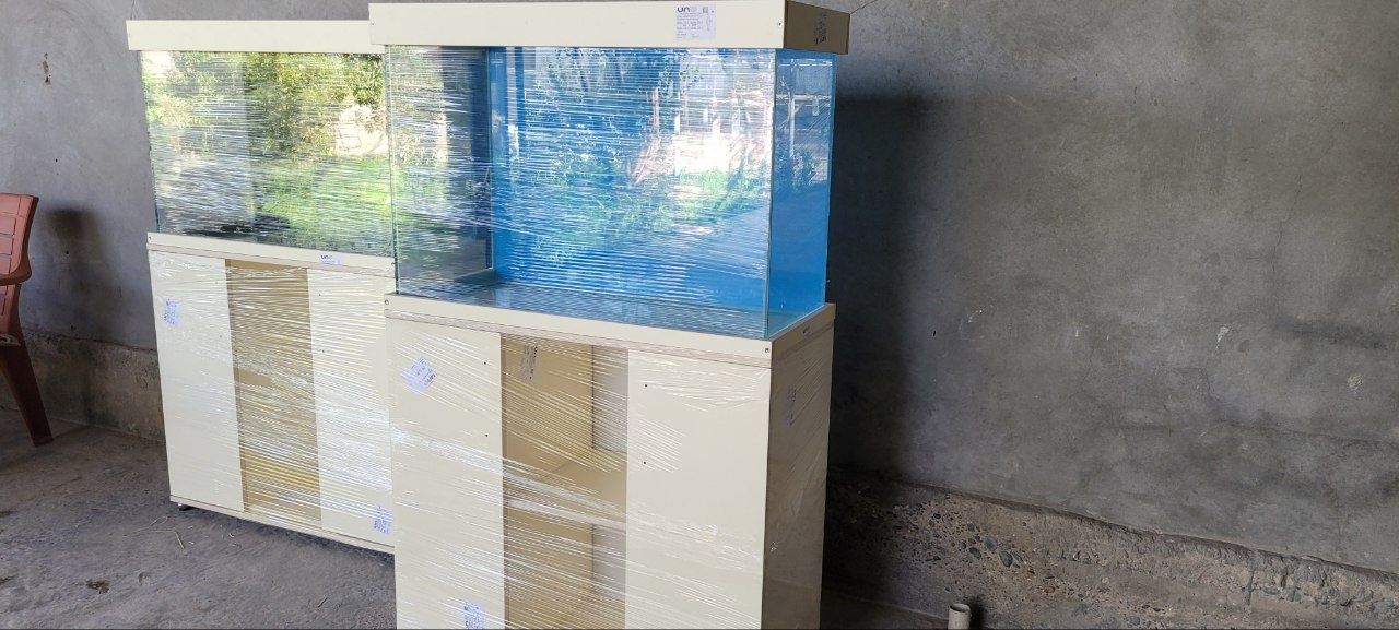 Akvarum sotiladi bizda optum narhlarda  va garatiya  bor