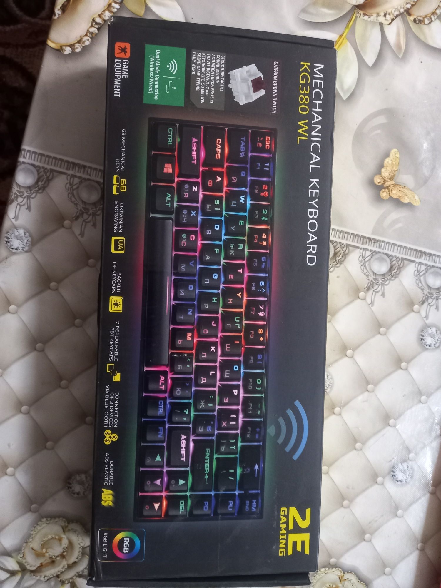 Klaviatura Mechanical Keyboard KG380 WL.  I