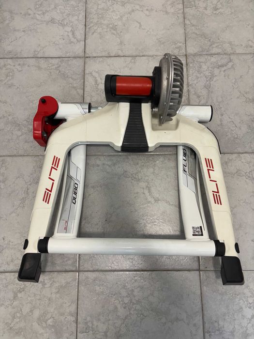 Trainer bicicleta Qubo Fluid Elite