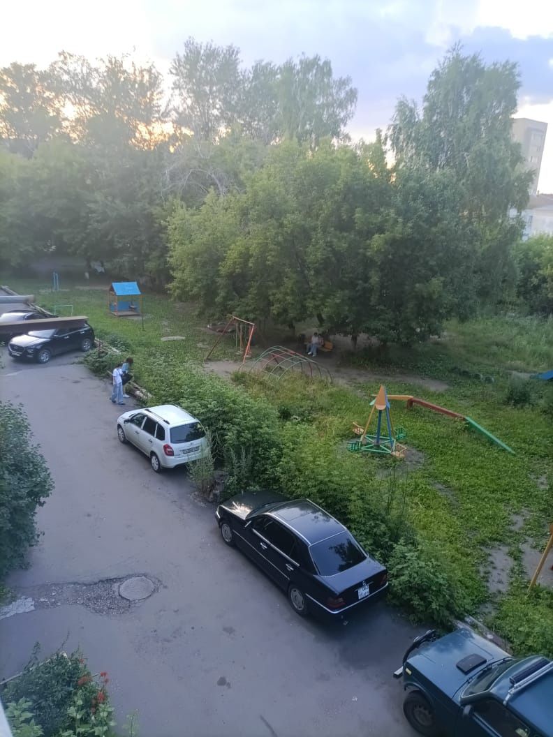 Продам уютную однушку в районе Караванаа