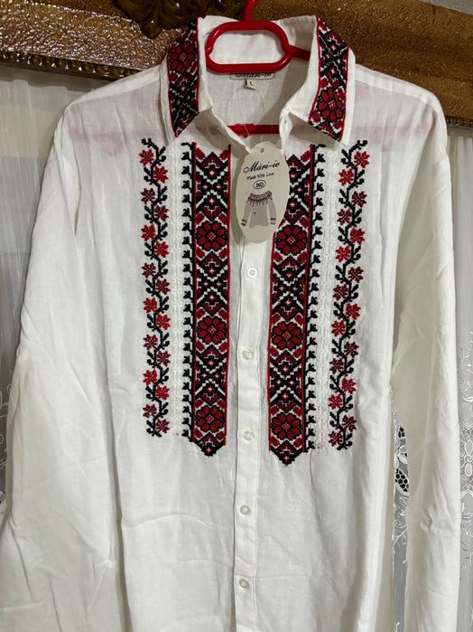 Set cuplu cu motive tradiționale ( Noi)