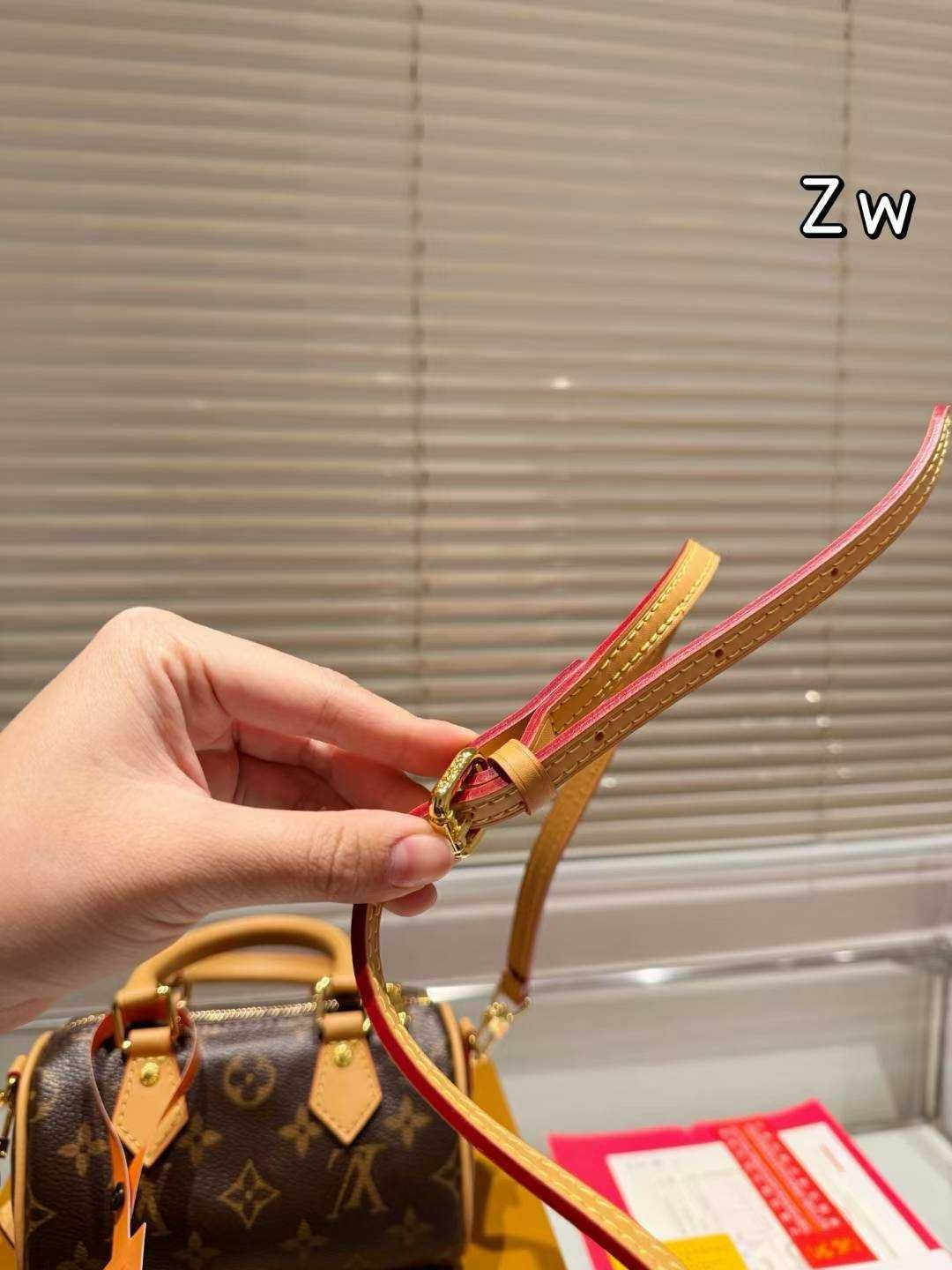 Geanta de mana dama Louis Vuitton 93-55