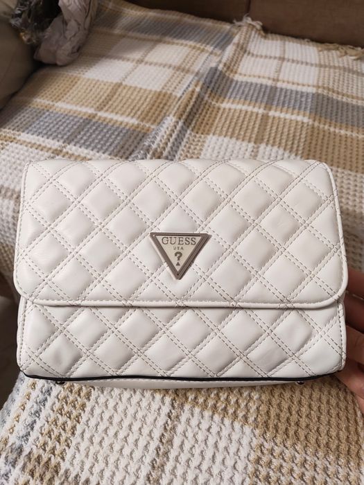 Geanta de mana Guess