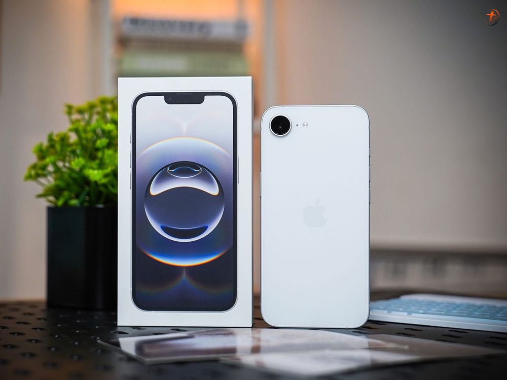 iPhone 16 E , NOU , 2 cicluri incarcare