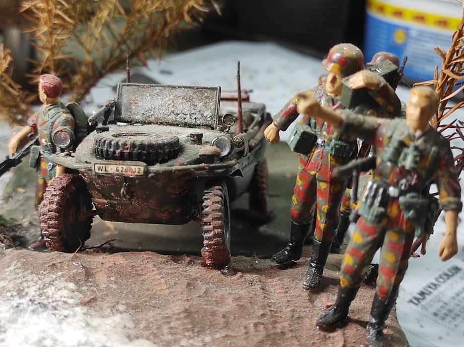 Малка диорама "Към фронтовата линия".