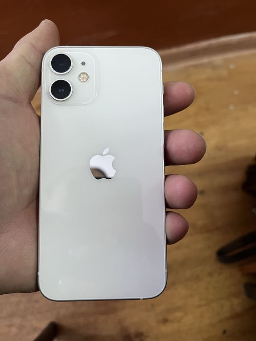 Продам Iphone 12 mini