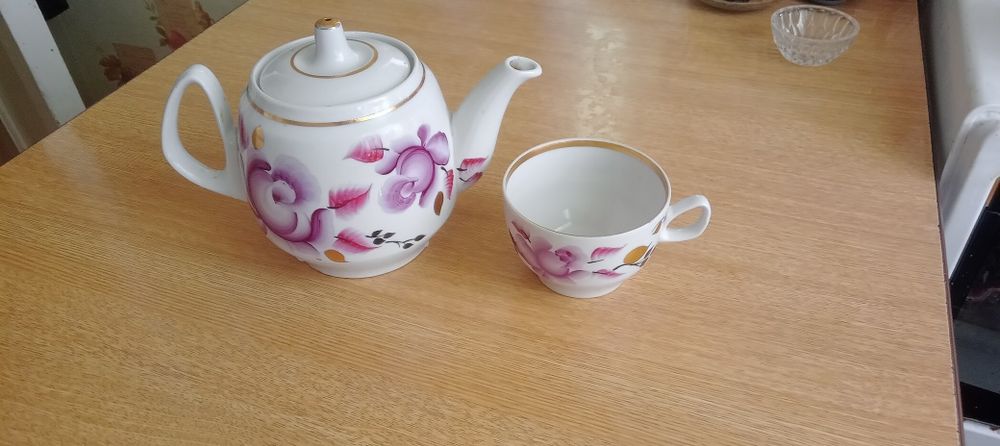 Продаю заварочный чайник