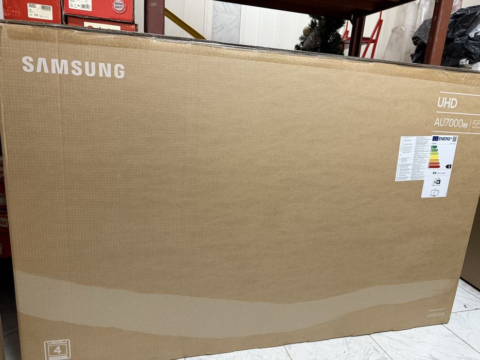Samsung AU7000 4K UHD
