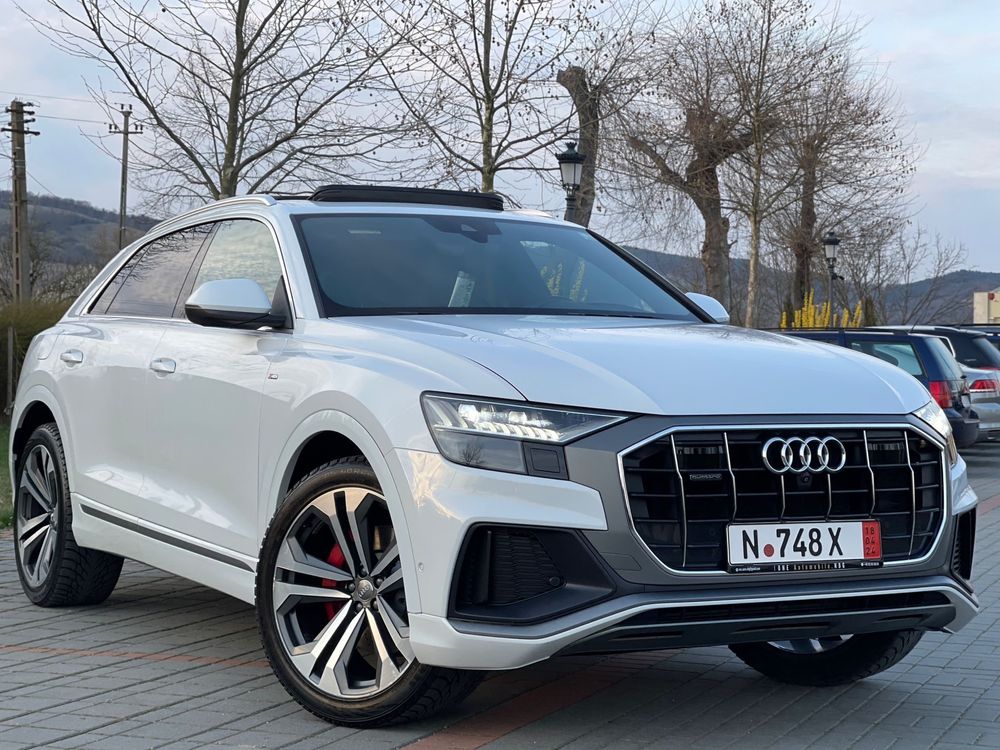 Audi Q8 hibrid 2019 impecabil