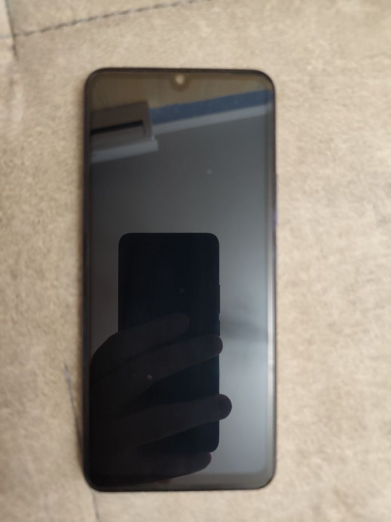 Vivo v21e 8/128 gb