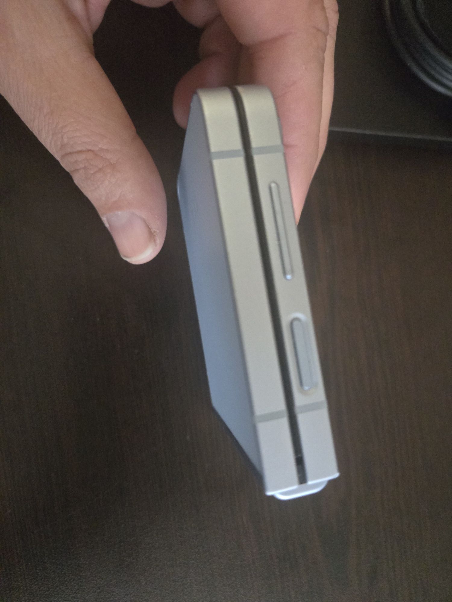 Продавам Samsung galaxy Z flip 6