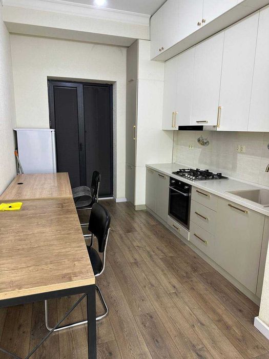 Office Arendaga beriladi Logistika uchun zor joy