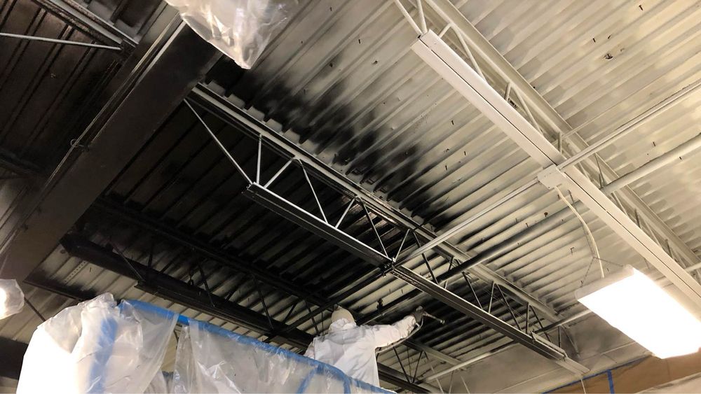 Безвоздущная покраска комерческих помещений