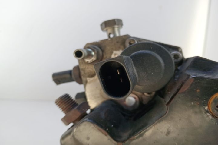 Pompa  inalta presiune 2.0 cdi A6400700701 Mercedes-Benz B-Class W245
