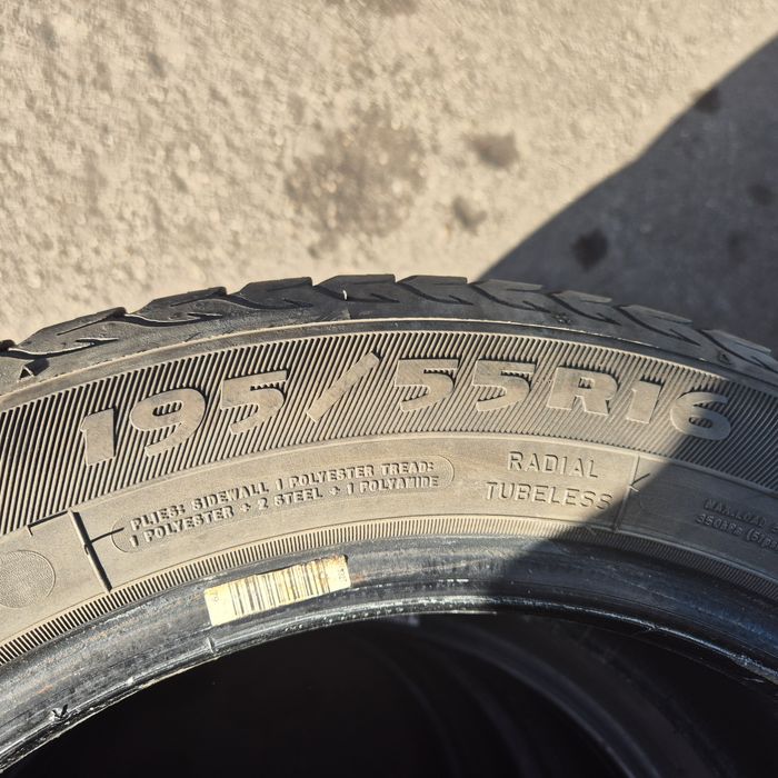 Vand anvelope iarna 195 55 R16 debica frigo