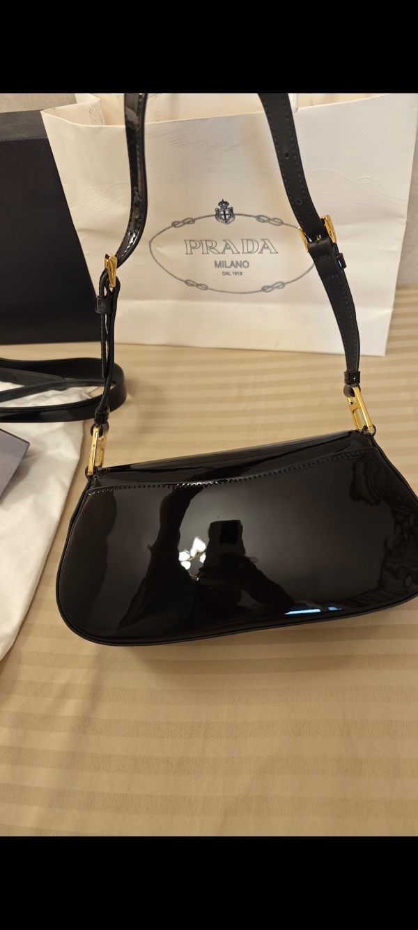 Дамска чанта Prada