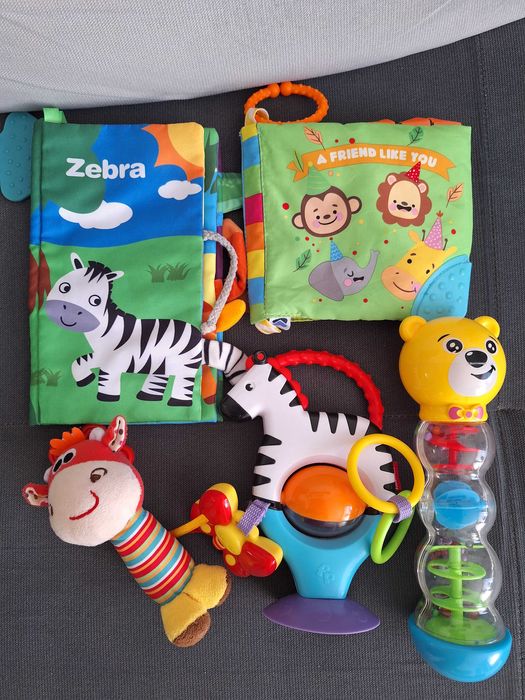 Лот бебешки играчки