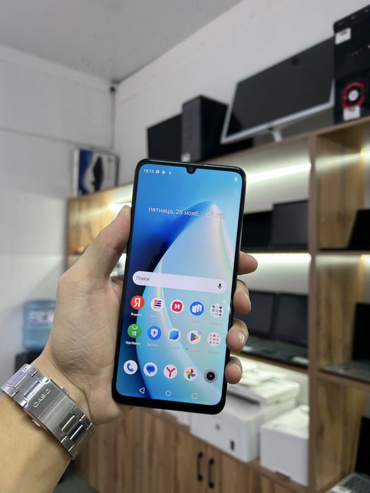 Realme Note 50.