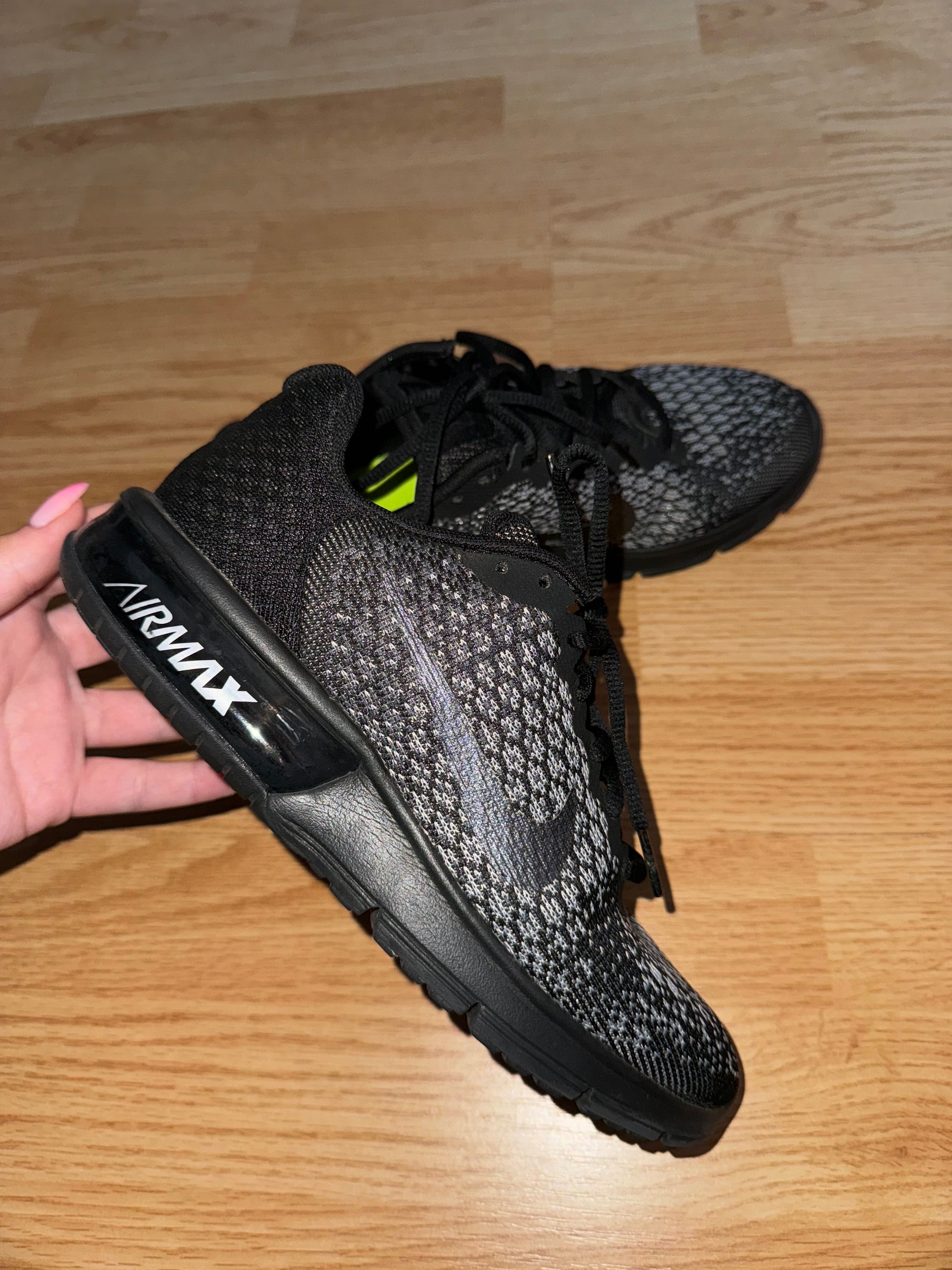 Nike Air Max Sequent 2
