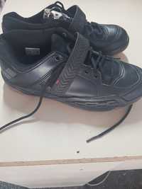 Pantofi Shimano  pedale incluse mărime talpic 29 cm