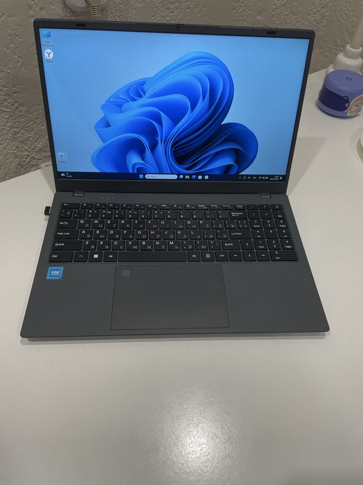 Продам ноутбук в отличном состоянии