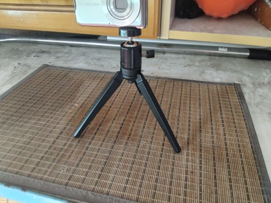 Оригинална растягаща се немска стойка за камери и фотоапарати