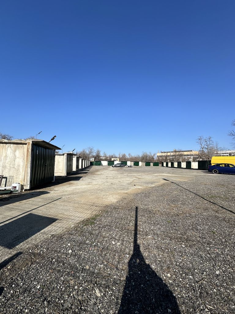 Дава се под наем Гараж / Паркомясто в Ловеч, Младост - 20 кв.м за 51 € - Снимка #2