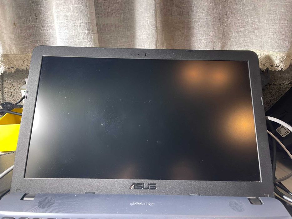 Laptop ASUS K541U i5-7200U 8GB RAM 256GB SSD Win 11 Intel HD Graphics