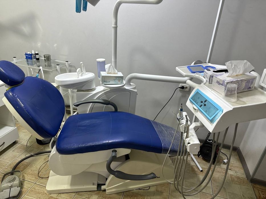 Стом кресло сотилади