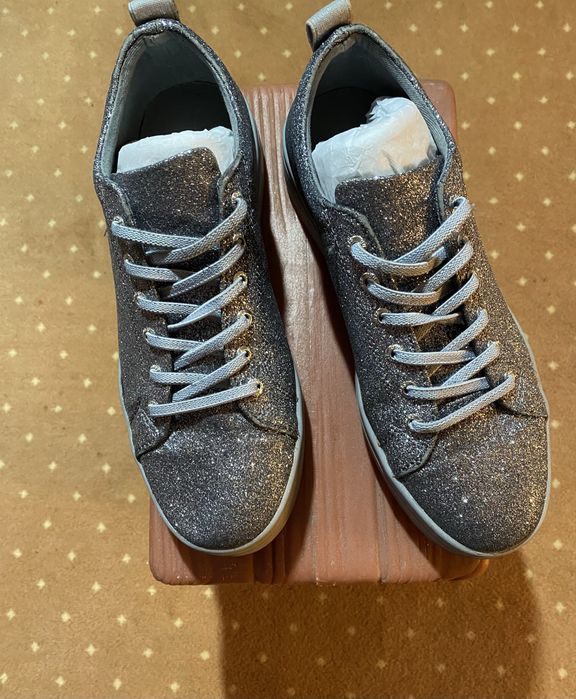 Pantofi sport guess
