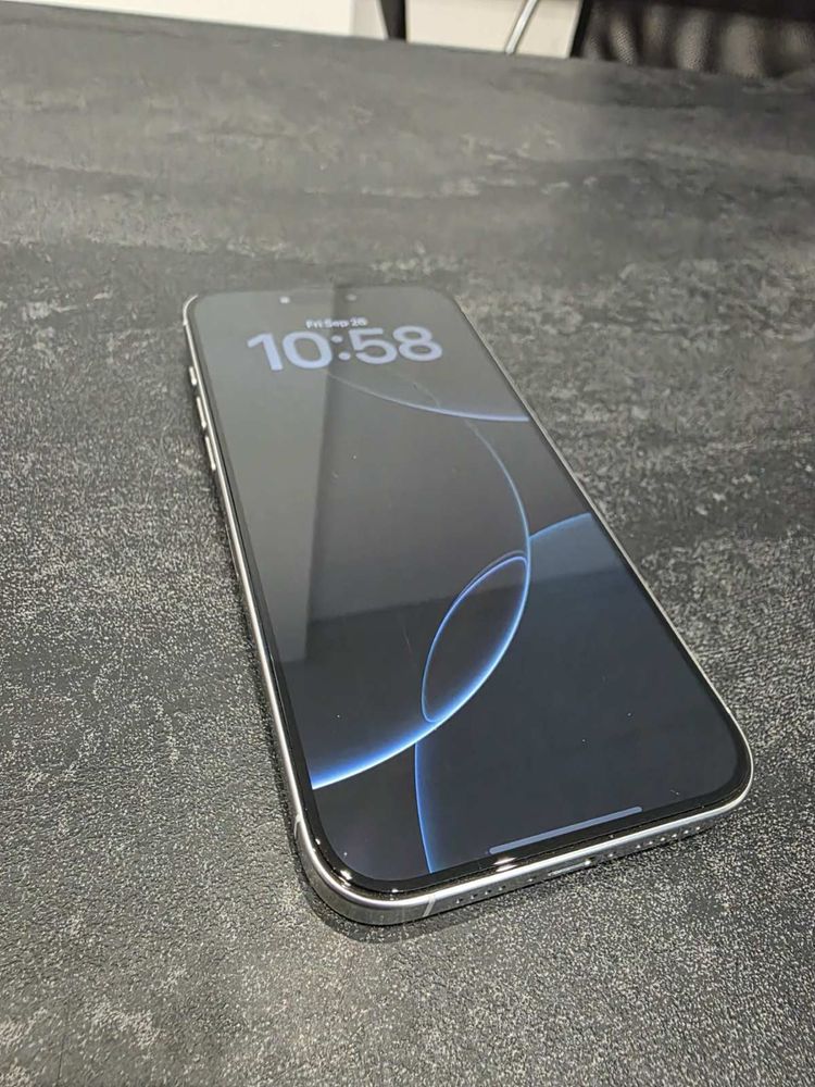 iPhone 16 pro max 256gb