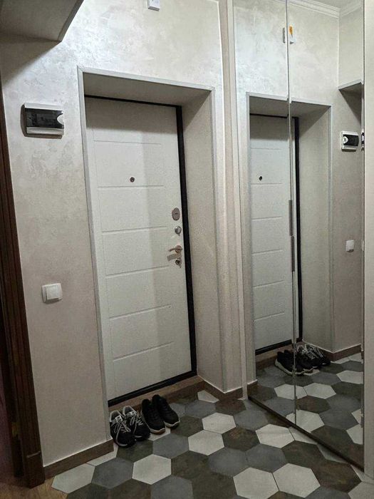 Аренда Улица Садык Азимова 3 ком 1000уе