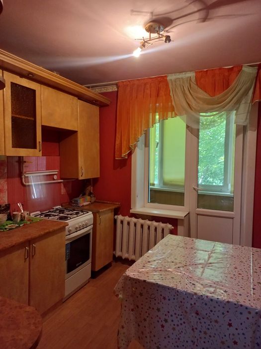 Продам 3 комнатную квартиру,  сокол .