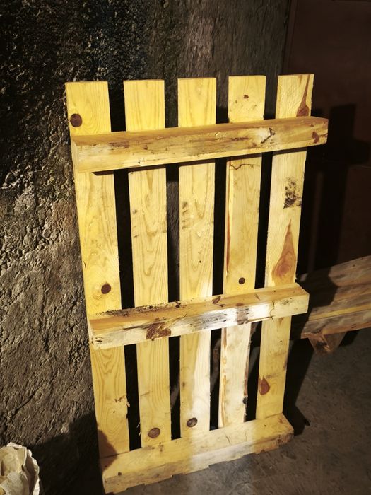 Дървени палети, скари, решетки