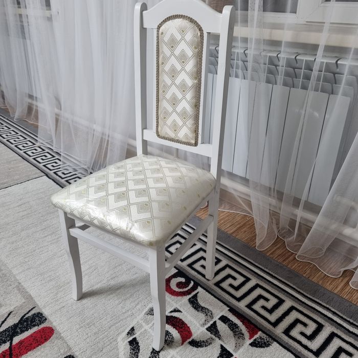 Стулья количества 10 шт