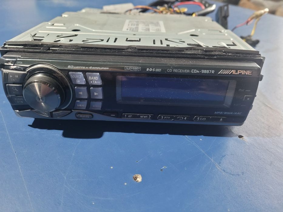 CD radio Alpine 4x45 wați